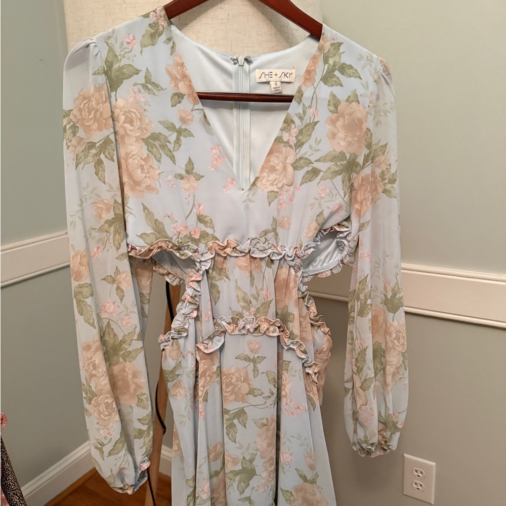 She + Sky Floral Long Sleeve Dress - Blue and Beige